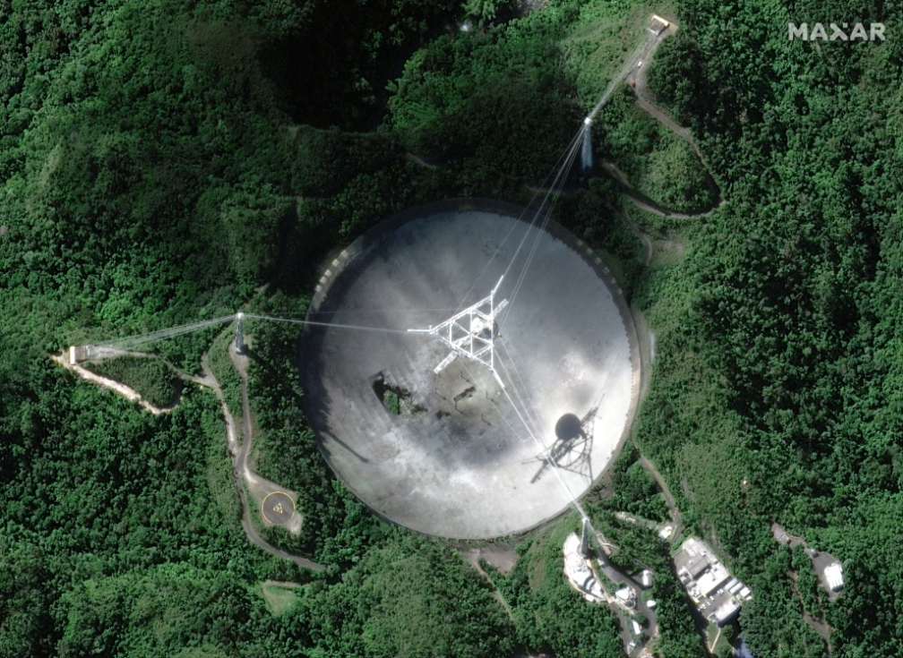 The Collapse Of The Arecibo Observatory Captured By Maxar EO Satellites ...