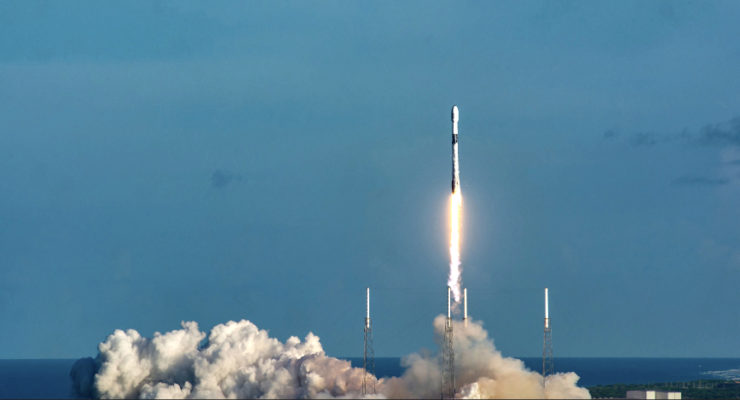 Flying to the Moon is the South Korean Pathfinder Lunar Orbiter thanks to a SpaceX Falcon 9
