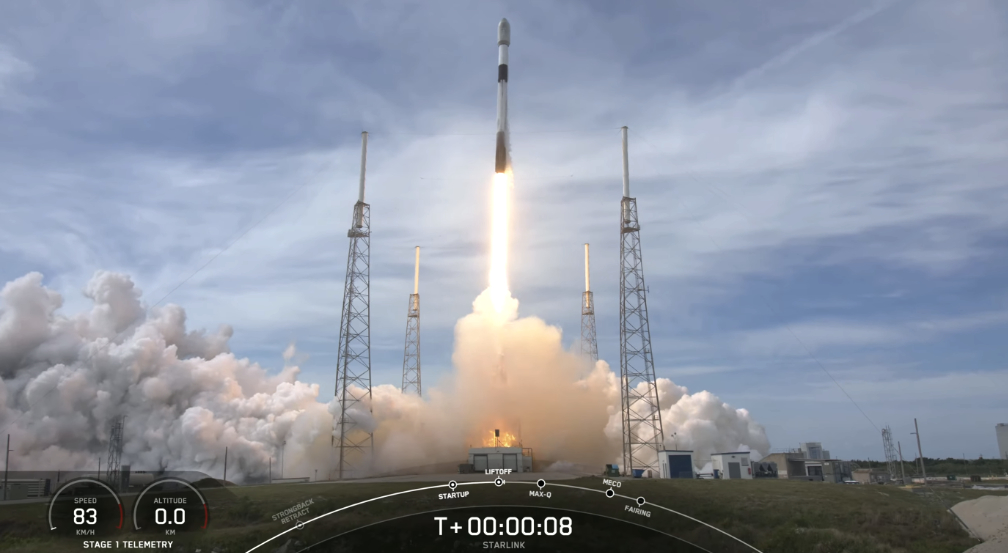 UPDATE 1: SpaceX Falcon 9 lifts off from Cape Canaveral SFS with 21 ...