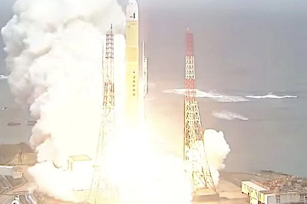 Japan Strengthens Military Communication Capabilities with Launch of Kirameki 3 Satellite Aboard H3 Rocket