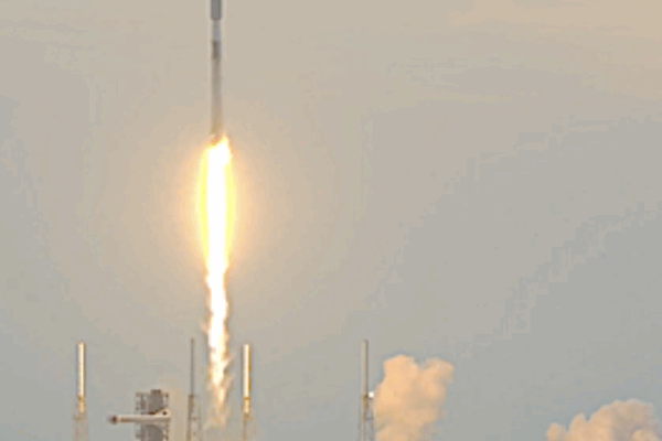 SpaceX launches 28 Starlink smallsats of Group 10-56 from Florida + the 400th Falcon 9 droneship landing at sea