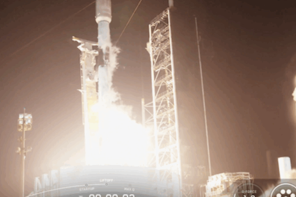 SpaceX launches 28 smallsats of Starlink Group 10-11 from Florida