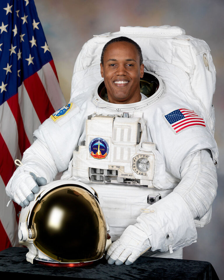 CNSA Initiates First-Ever Collision Avoidance Call with NASA at IAC 2025