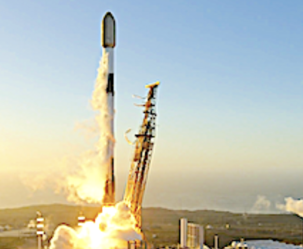 Falcon 9 launches 28 smallsats as Starlink Group 11-21 soars on Monday from sunny California