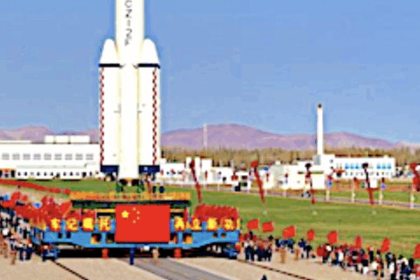 China's Chang Zheng 2F/G ready for Friday launch with three astronauts in Shenzhou 21 capsule