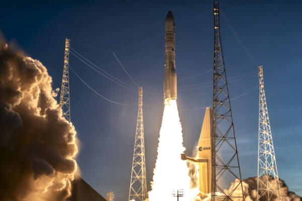 Sentinel-1D climbs to orbit via an Ariane 6