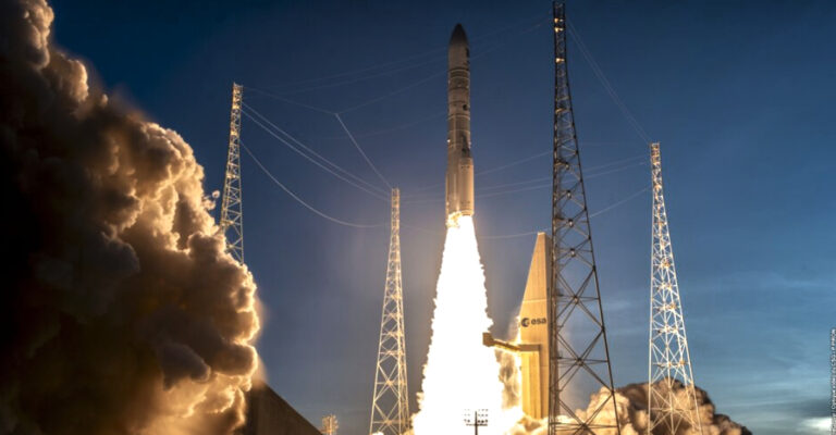 Sentinel-1D climbs to orbit via an Ariane 6
